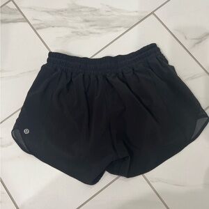 Lululemon Hotty Hot Shorts 4”